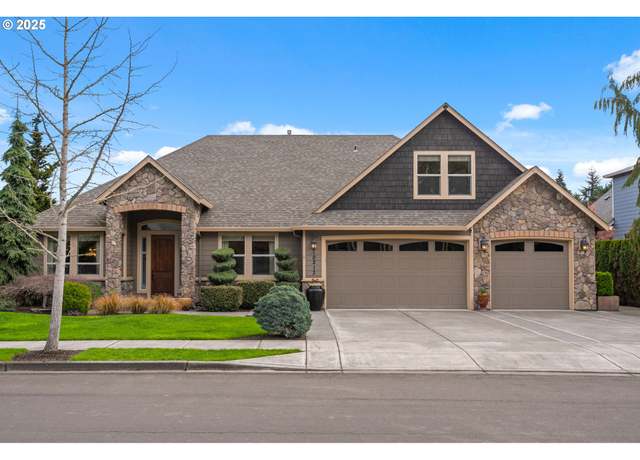 Property at 10213 NW 33rd Ct, Vancouver, WA 98685, 4 beds, 3 baths
