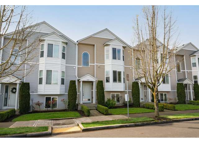 Property at 5700 NE 82nd Ave Unit C15, Vancouver, WA 98662, 3 beds, 2.5 baths