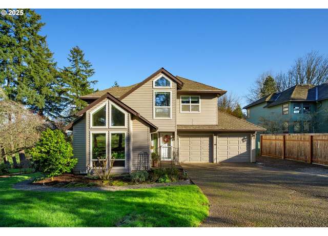 Property at 2431 SW Vacuna St, Portland, OR 97219, 4 beds, 2.5 baths