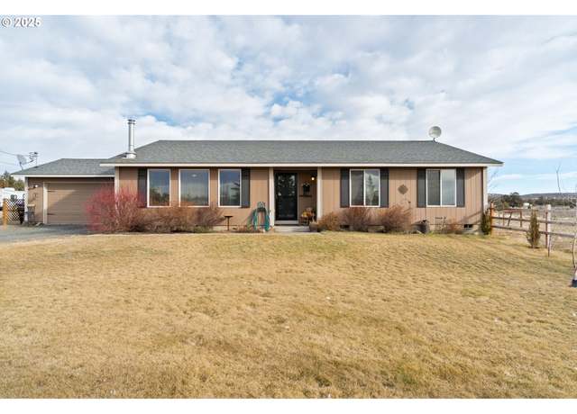Property at 2532 SE Klamath Rd, Prineville, OR 97754, 3 beds, 2 baths
