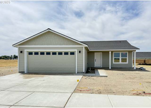 Property at 218 SW Sparrow St, Boardman, OR 97818, 3 beds, 2 baths