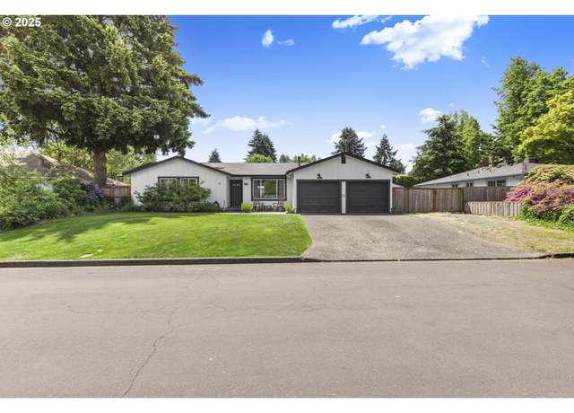 Property at 374 Carthage Ave, Eugene, OR 97404, 3 beds, 2 baths