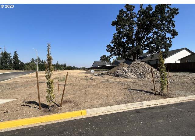 Property at 1594 NW Tracy St #55, Mcminnville, OR 97128