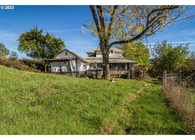 Property at 621 Doerner Rd, Roseburg, OR 97471, 4 beds, 1 bath