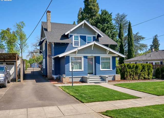 Property at 253 E Lincoln St, Woodburn, OR 97071, 3 beds, 2 baths
