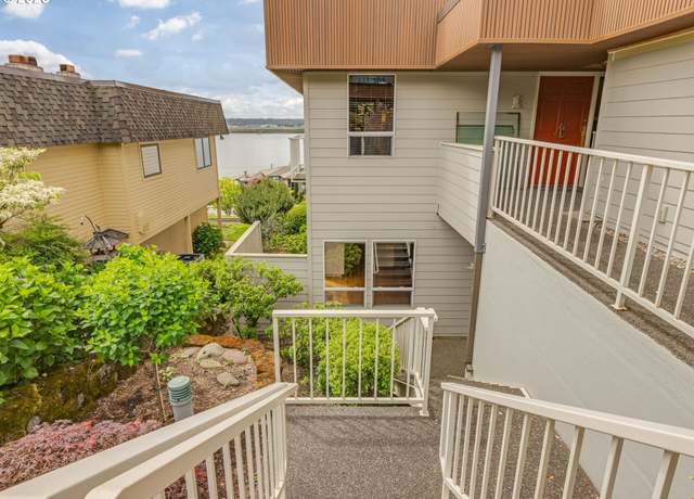 Property at 6903 SE Riverside Dr #20, Vancouver, WA 98664, 3 beds, 3 baths