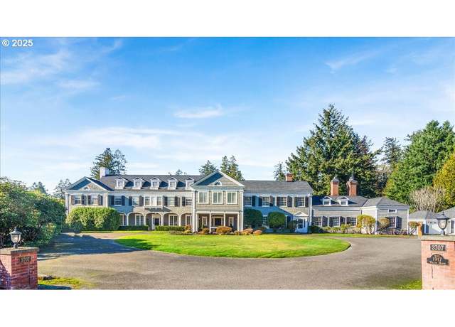 Property at 3707 SW 52nd Pl #1, Portland, OR 97221, 3 beds, 2.5 baths