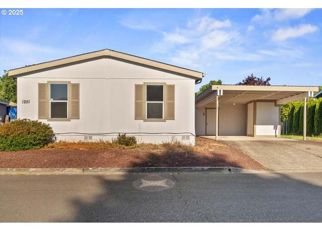 Property at 1251 SW Emma Dr, Mcminnville, OR 97128, 3 beds, 2 baths