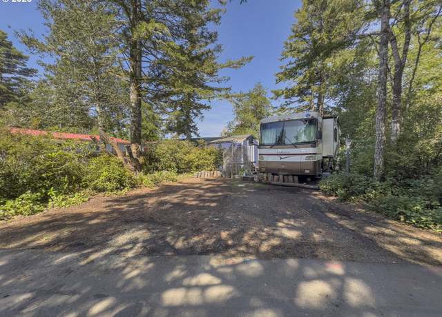Property at 19 Sand Dollar Dr, Florence, OR 97439