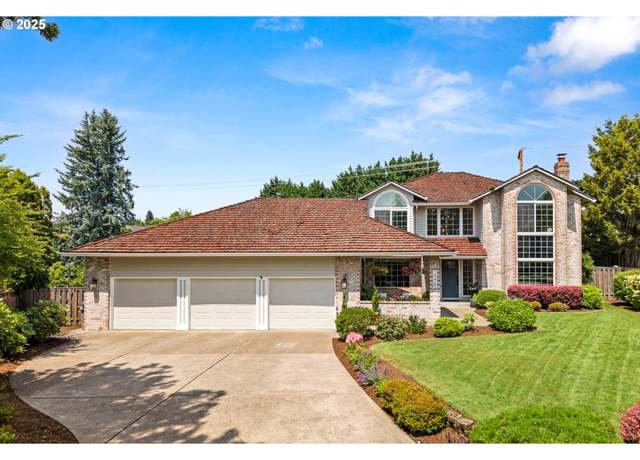 Property at 14465 SW Scarlett Pl, Portland, OR 97224, 4 beds, 3.5 baths