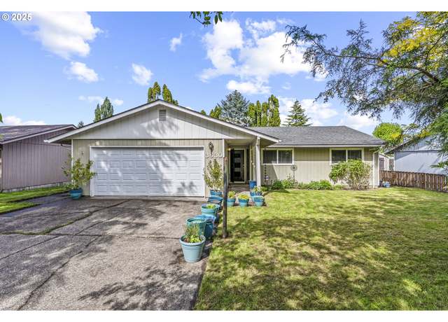 Property at 3830 Cottonwood St, Longview, WA 98632, 3 beds, 2 baths