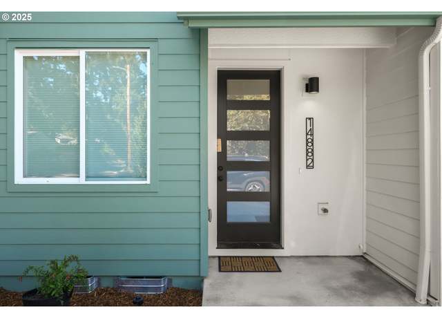 Property at 14882 NE Couch St #14, Portland, OR 97230, 3 beds, 1.5 baths