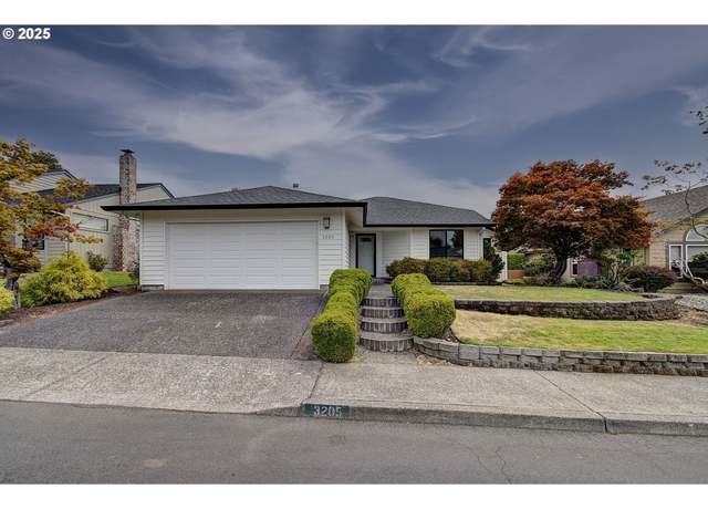 Property at 3205 SE 153rd Ave, Vancouver, WA 98683, 2 beds, 2 baths