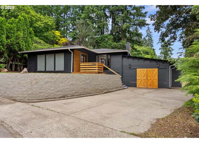 Property at 16880 Cortez Ct, Lake Oswego, OR 97035, 3 beds, 3 baths