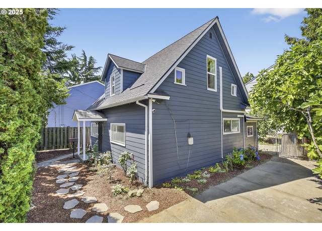 Property at 5843 SE 90th Ave, Portland, OR 97266, 3 beds, 2 baths