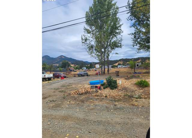 Property at 277 Carte Ln, Myrtle Creek, OR 97457