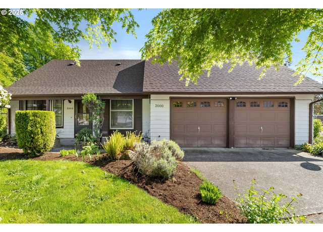 Property at 2000 NE Juniper Ct, Gresham, OR 97030, 5 beds, 2 baths
