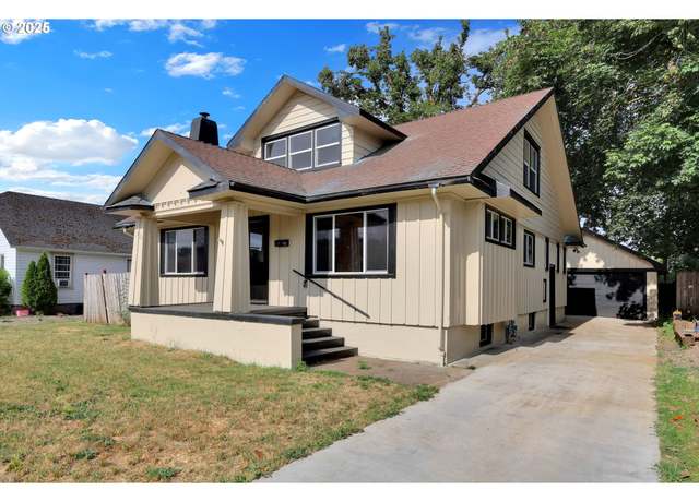 Property at 311 N 9th St, Cottage Grove, OR 97424, 5 beds, 2.5 baths