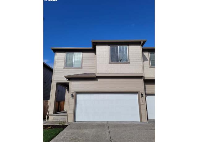 Property at 964 NE 14th St, Battle Ground, WA 98604, 4 beds, 2.5 baths