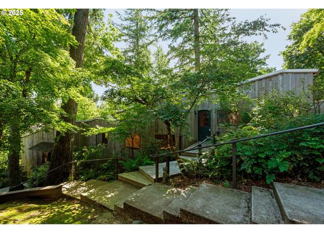 Property at 6438 SW Barnes Rd, Portland, OR 97221, 6 beds, 3 baths