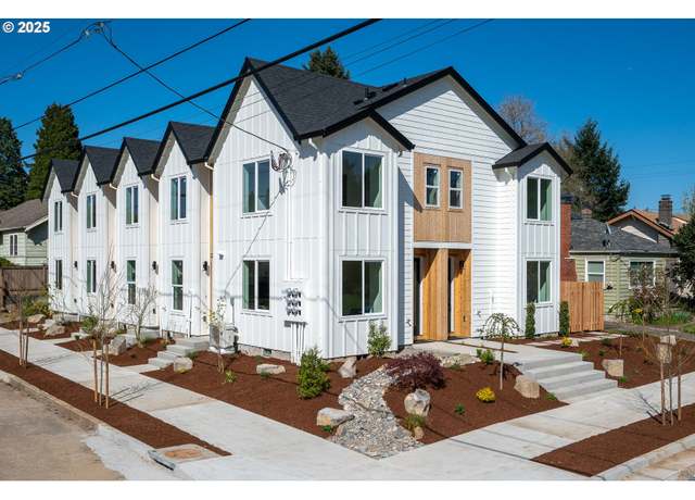Property at 340 NE 58th Ave, Portland, OR 97213, 2 beds, 2.5 baths