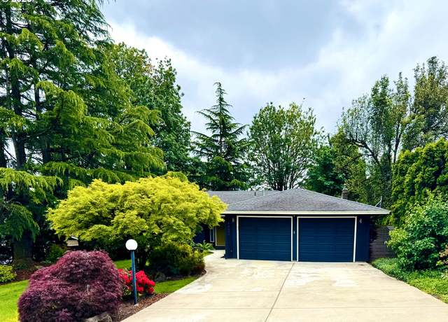 Property at 14422 SE Tenino St, Portland, OR 97236, 3 beds, 2.5 baths