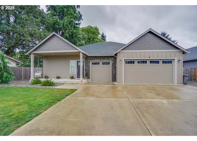 Property at 10409 NE 63rd Cir, Vancouver, WA 98662, 3 beds, 2 baths