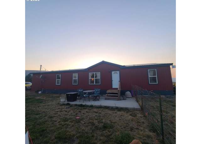 Property at 70775 Middle Rd, Elgin, OR 97827, 4 beds, 2 baths