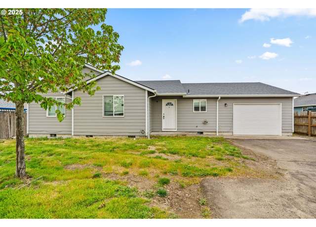 Property at 1041 Kees St, Lebanon, OR 97355, 3 beds, 2 baths