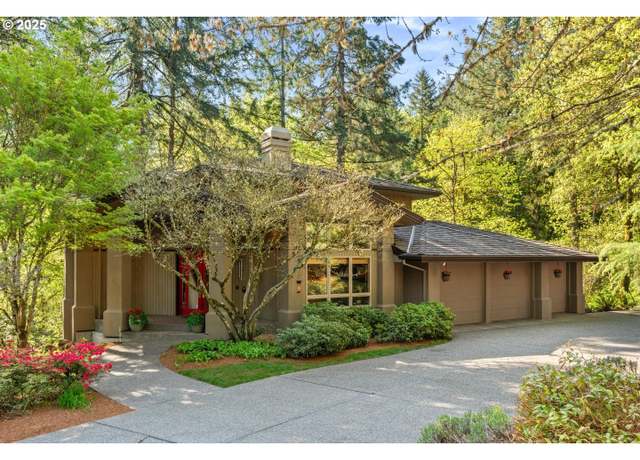 Property at 10975 SW Avocet Ct, Beaverton, OR 97007, 4 beds, 3 baths
