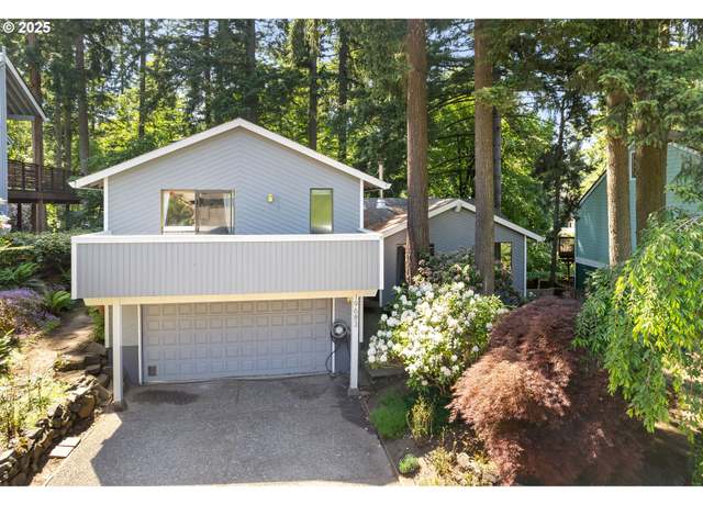 Property at 19683 Sun Cir, West Linn, OR 97068, 4 beds, 2.5 baths