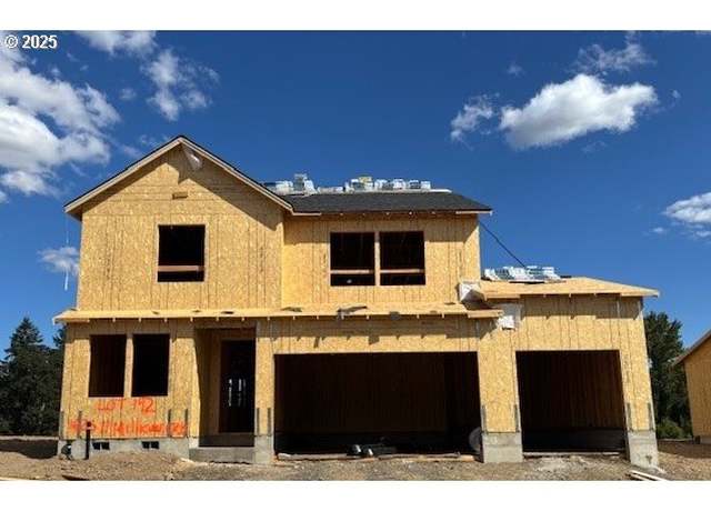 Property at 1626 N Millican Creek St, Lafayette, OR 97127, 5 beds, 3 baths