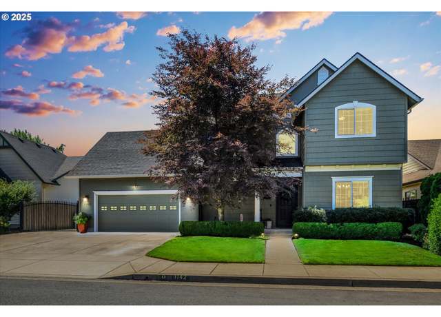 Property at 1142 Regency Dr, Eugene, OR 97401, 3 beds, 2.5 baths