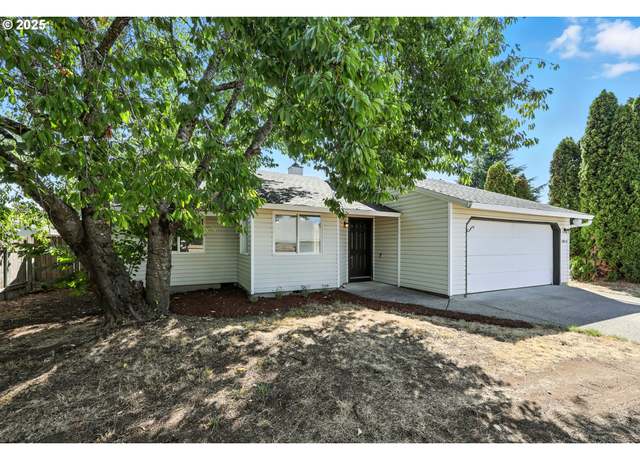 Property at 10418 NE 66th St, Vancouver, WA 98662, 3 beds, 2 baths