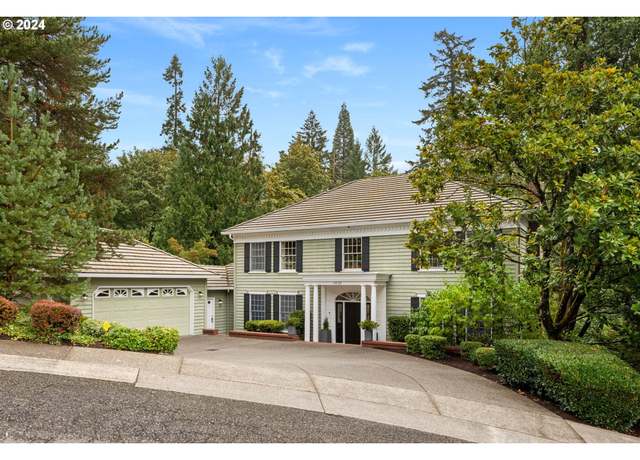 Property at 3620 SW 60th Pl, Portland, OR 97221, 5 beds, 4.5 baths
