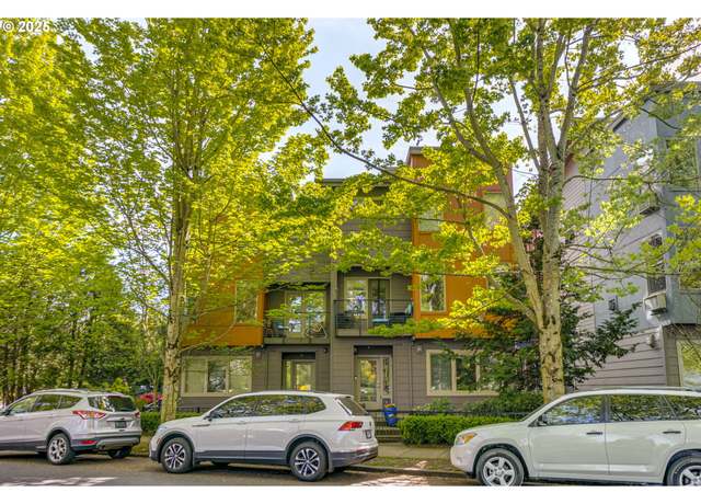 Property at 8522 N Central St Unit 17-1, Portland, OR 97203, 2 beds, 2.5 baths
