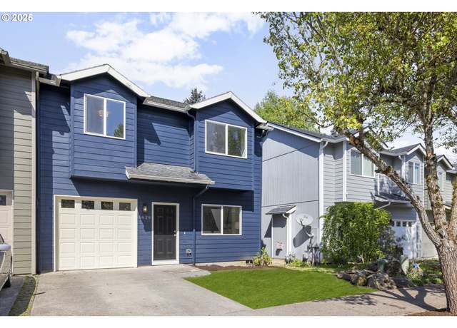 Property at 6629 SE 136th Ave, Portland, OR 97236, 3 beds, 2.5 baths