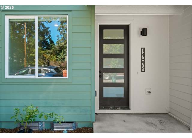Property at 14876 NE Couch St #13, Portland, OR 97230, 3 beds, 1.5 baths