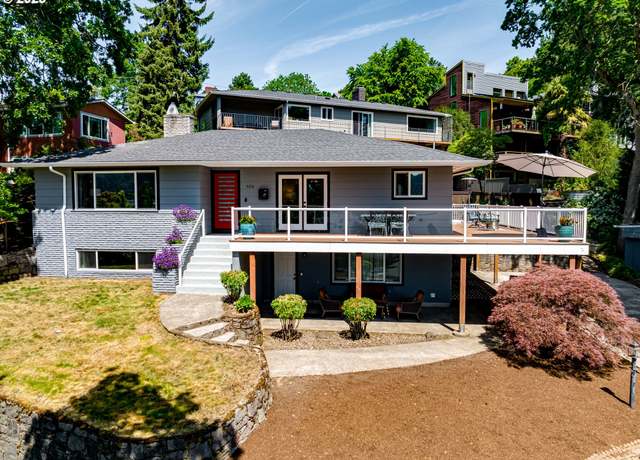 Property at 5210 N Emerson Dr, Portland, OR 97217, 3 beds, 3 baths