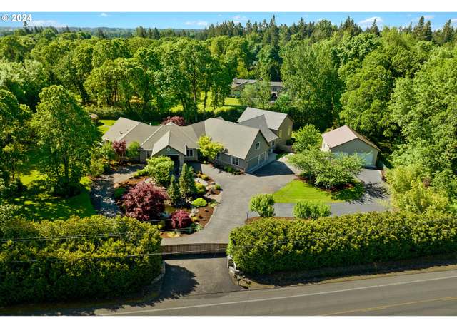Property at 24300 NE Dayton Ave, Newberg, OR 97132, 5 beds, 4.5 baths