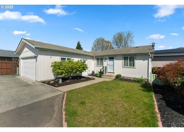 Property at 122 Kristi Lee Ln, Roseburg, OR 97471, 3 beds, 2 baths