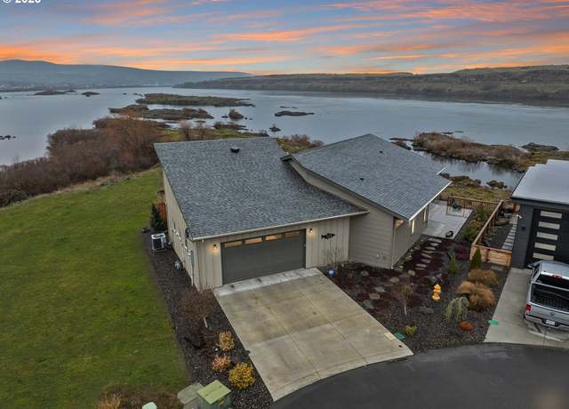Property at 125 Southshore Ln, The Dalles, OR 97058, 1 bed, 1.5 baths