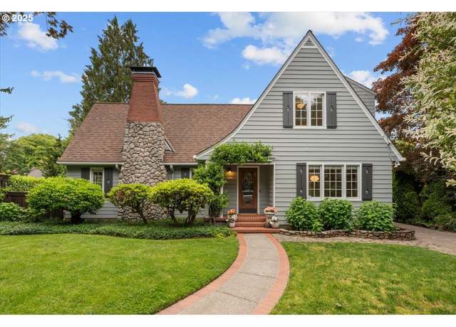 Property at 7215 SE 34th Ave, Portland, OR 97202, 3 beds, 1.5 baths