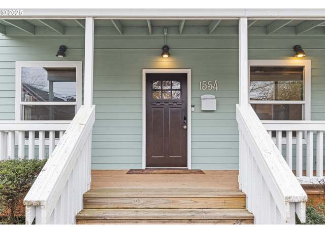 Property at 1554 SE Tacoma St, Portland, OR 97202, 5 beds, 3 baths