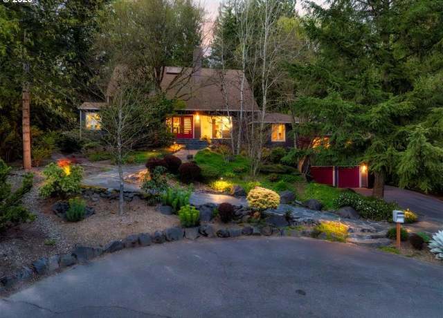 Property at 5903 SW Sheridan Ct, Portland, OR 97221, 5 beds, 3.5 baths