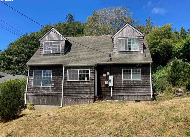 Property at 1676 SE 2nd St, Astoria, OR 97103, 2 beds, 1 bath