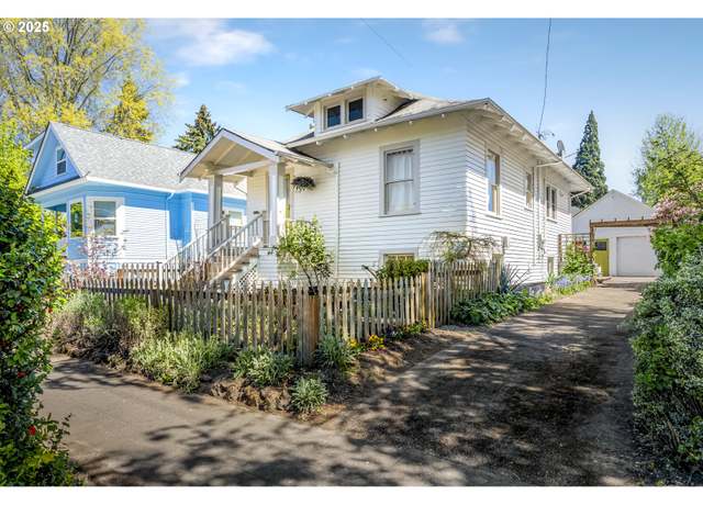 Property at 3114 SE 26th Ave, Portland, OR 97202, 3 beds, 2 baths