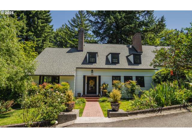 Property at 3204 SW Upper Dr, Portland, OR 97201, 5 beds, 3.5 baths