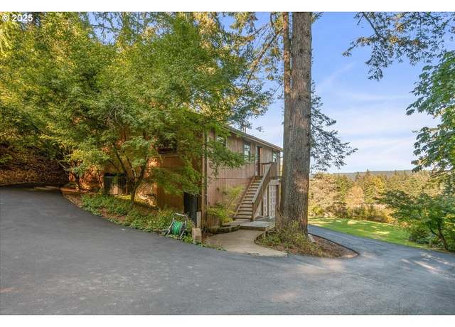 Property at 15895 S Hattan Rd, Oregon City, OR 97045, 3 beds, 2.5 baths