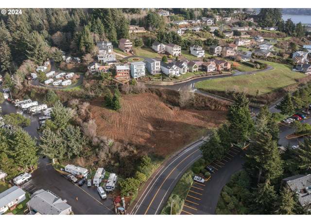 Property at 1005 SE Bay Blvd, Newport, OR 97365